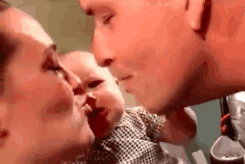 跟儿子亲亲的搞笑,笑料连连